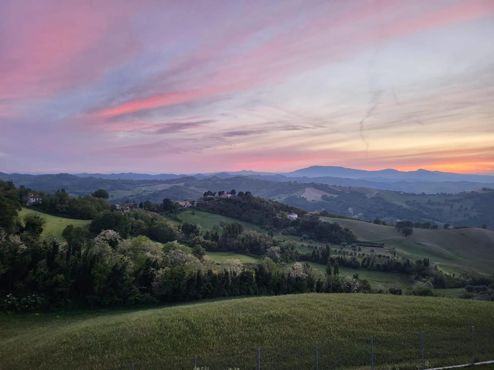 Country House Ca' Brunello Urbino Exterior photo